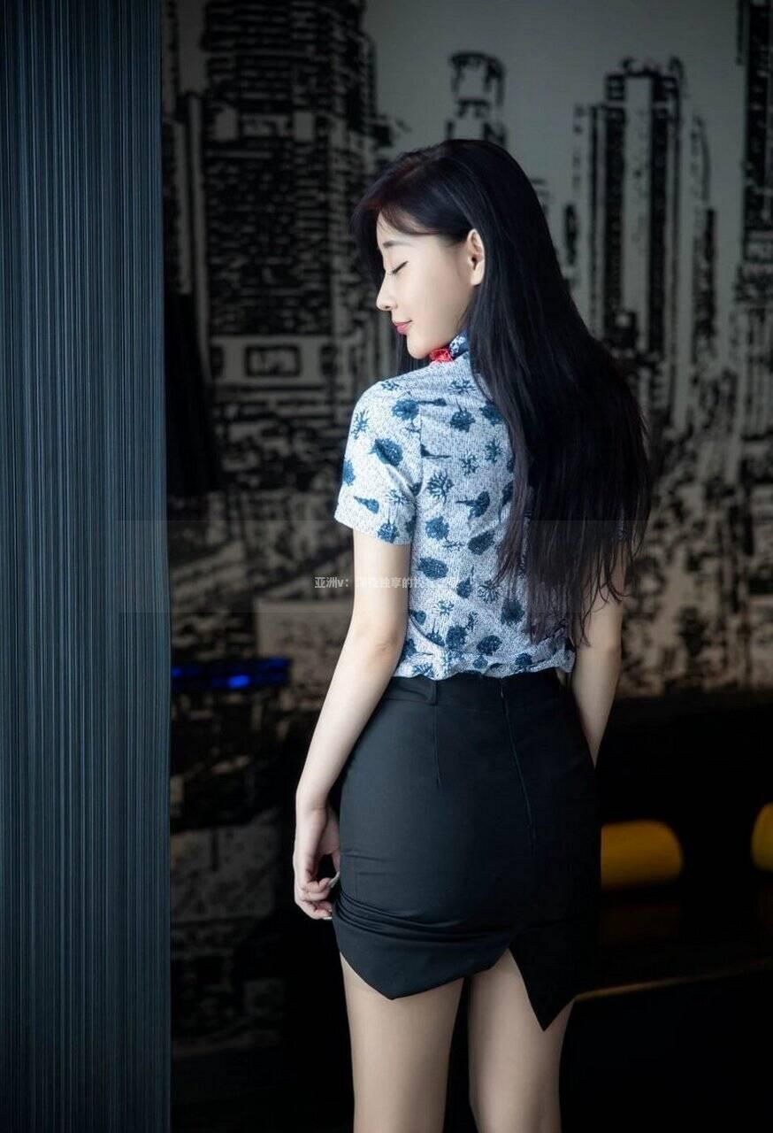 亚洲v：深夜独享的视觉盛宴