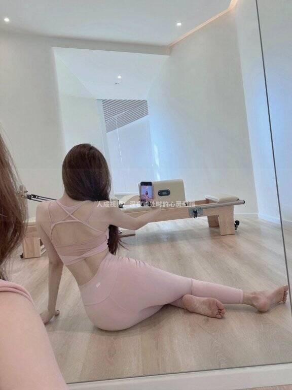 人成视频：深夜独处时的心灵慰藉